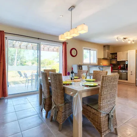Holiday home Les Ormes - Mvt225 By Interhome *